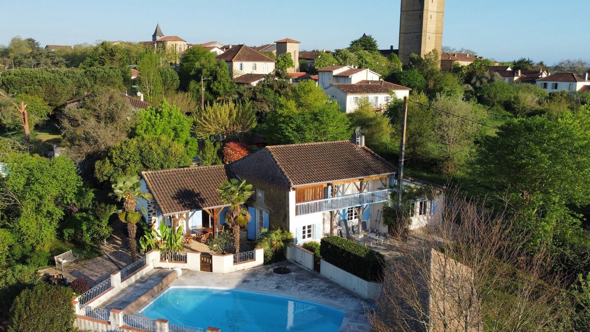 Montesquiou Bed & Breakfast | Charming and Private Guest Room in Bassoues