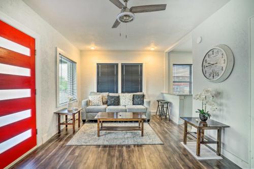 El Paso House | Charming and Quaint El Paso House with Backyard!