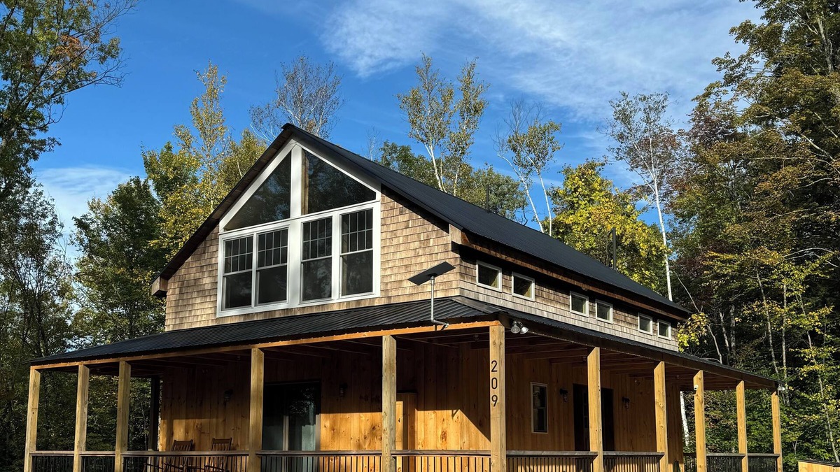 Townshend House | Charming and secluded 3-bedroom house in beautiful Townshend, Vermont with WiFi