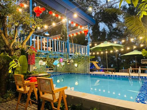 Dien Duong House | Charming and Spacious Beach Homestay 4 Rooms 1 Pool Entire Palace