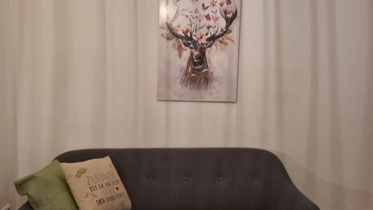 Rommerskirchen Apartment | Charming apartment on a horse farm