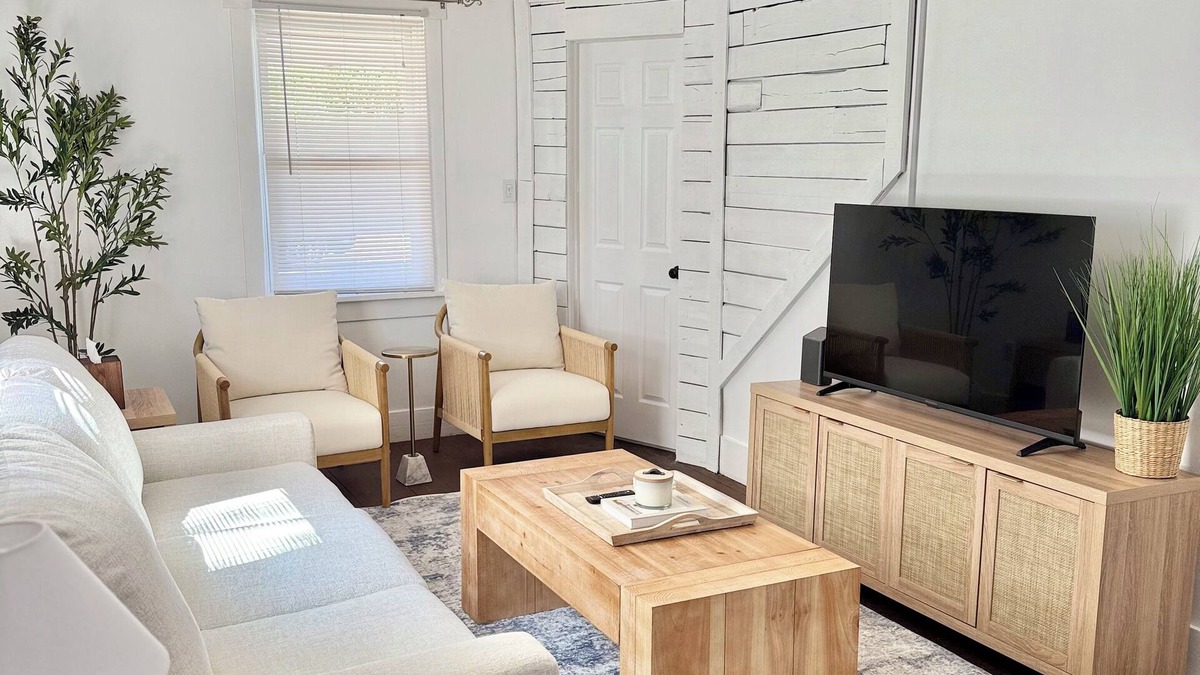 State College Apartment | Charming Apartment Near Downtown