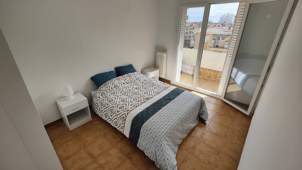 Pasteur Apartment | Charming apartment in the heart of Nice - close to everything!