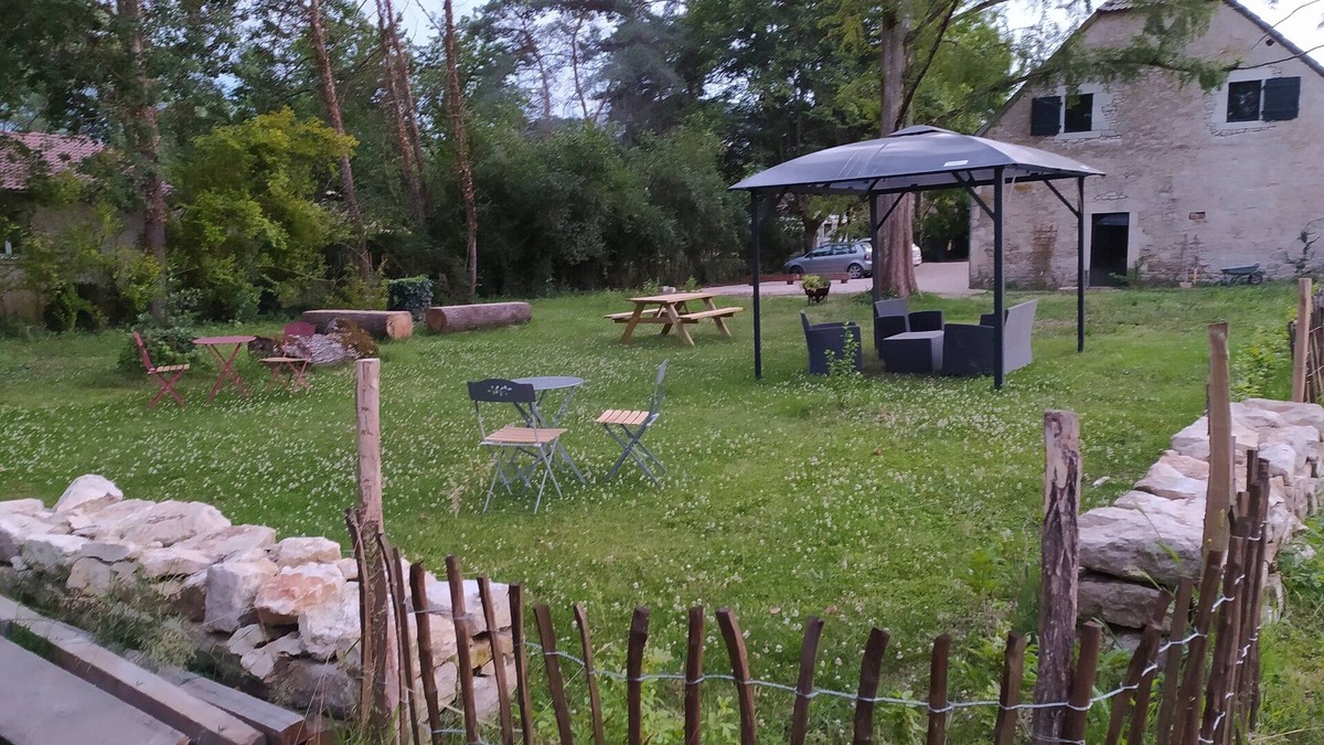Saint Sozy Apartment | Charming apartment "Le Célé"