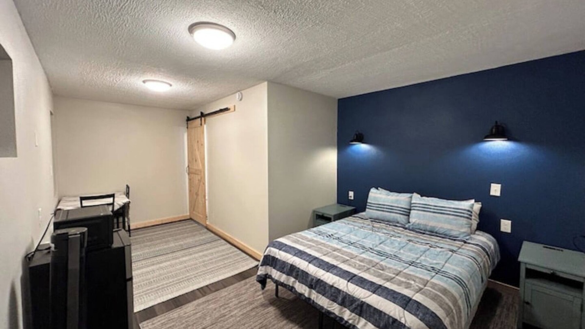 Browning Apartment | Charming apartment near GNP!