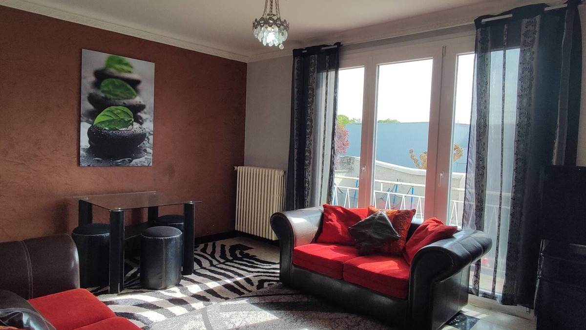 Blois Apartment | Charming apartment with garden and balcony