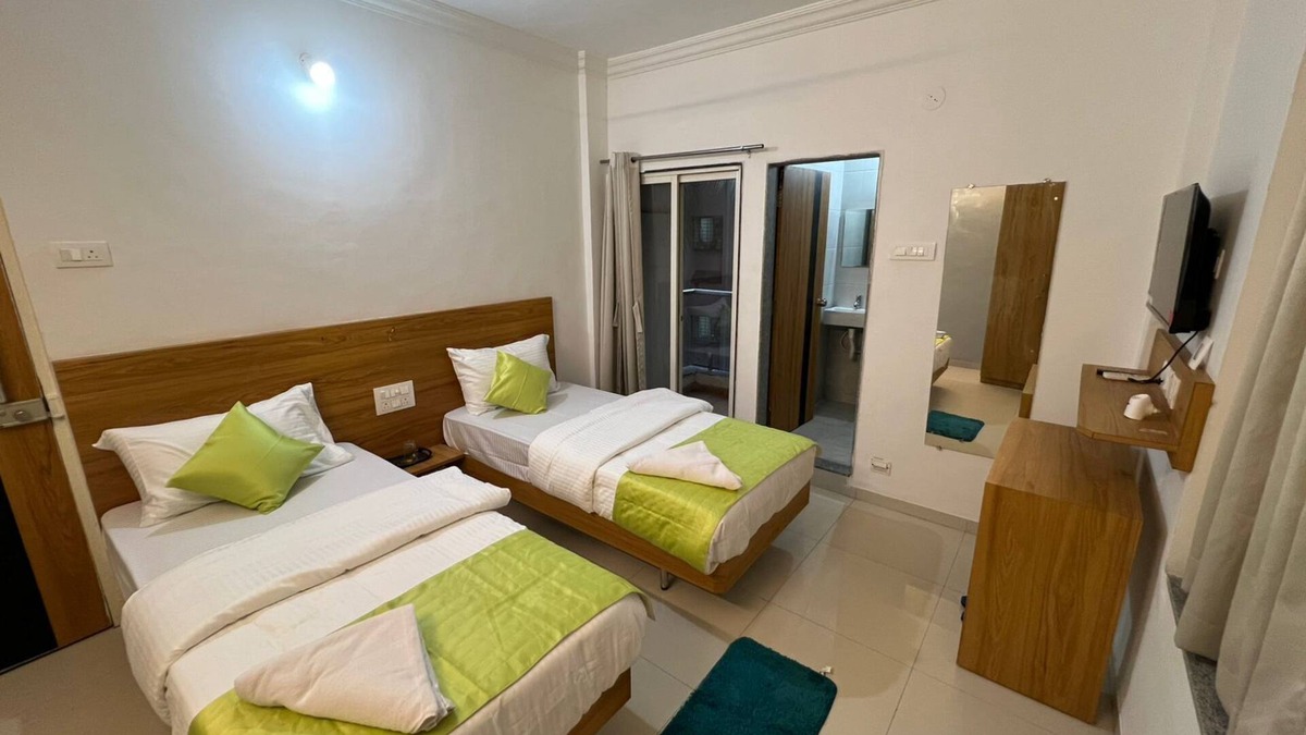 Kharadi House | Charming Appartment with 2 bedrooms and WiFi, AC in enjoyable Pune