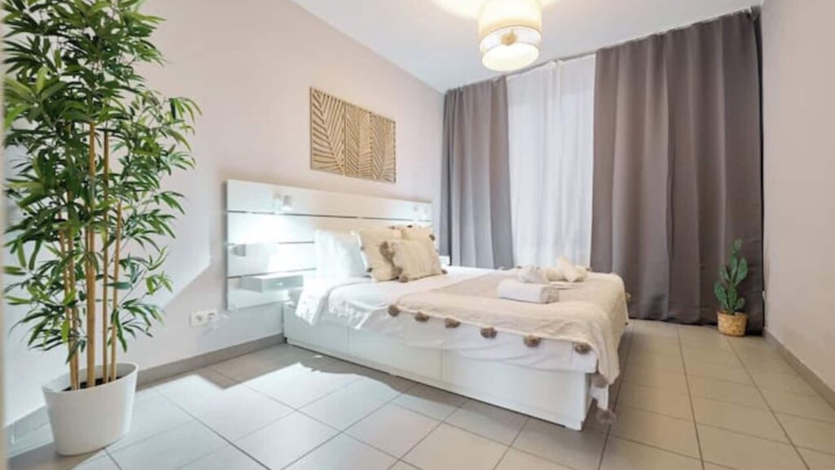 Ilot Sacre Apartment | Charming Apt in Heart of Grand Place 1