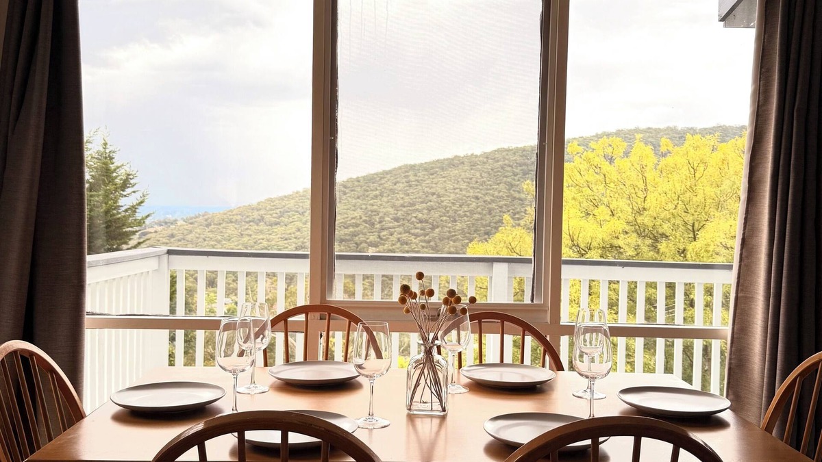 Tremont House | Charming Hillside Home City Views and the 1000 Steps!