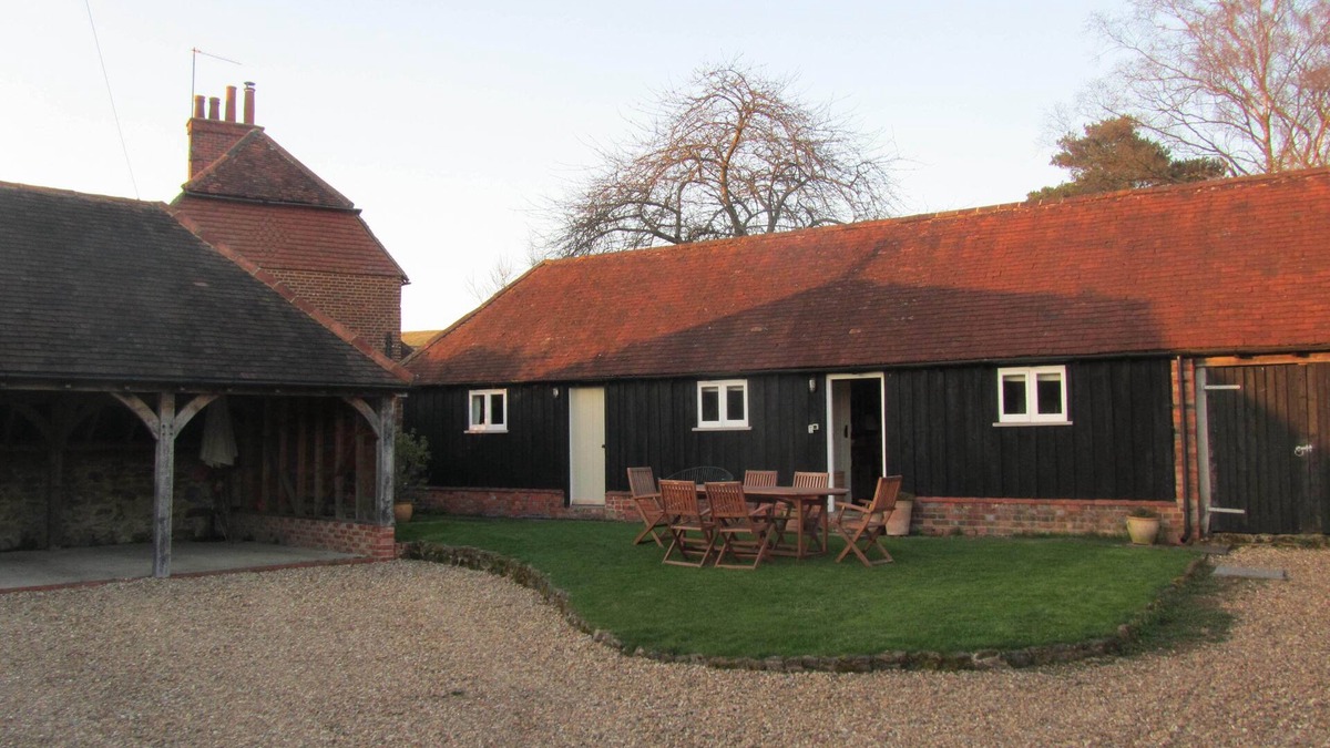 Dorking House | Charming barn conversion cottage in a beautiful, quiet and rural location