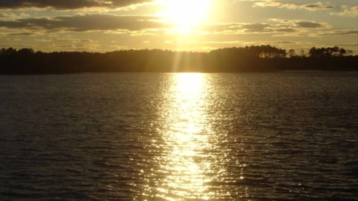Keen-Wik On the Bay House | Charming Bayfront Cottage! Spectacular Sunsets! PET FRIENDLY !