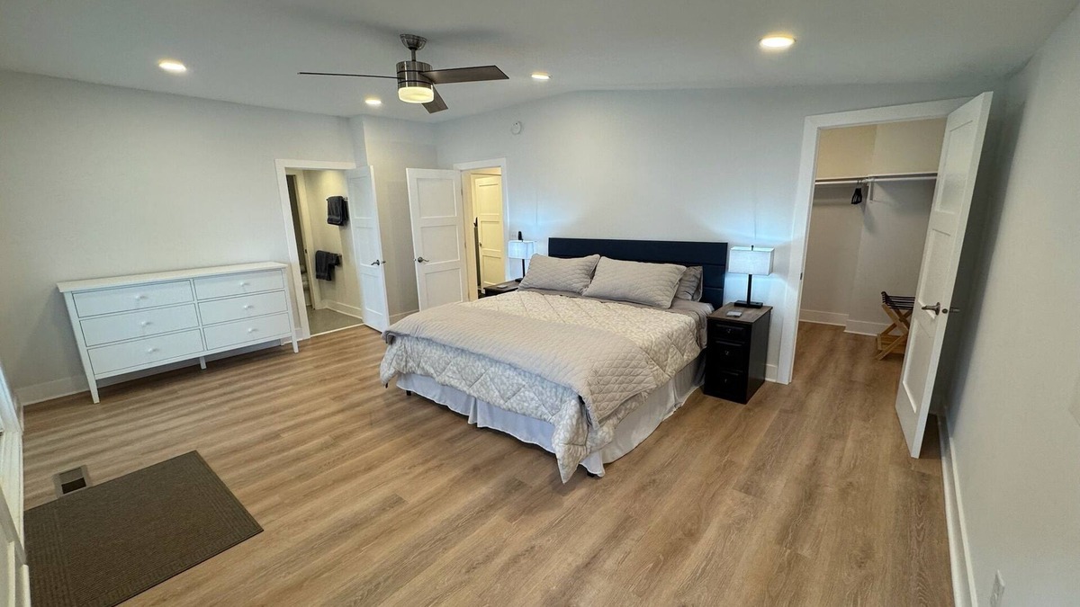 White Bear Lake House | Charming, Beautiful, freshly remodeled Lake Front home