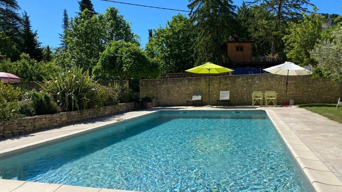 Venasque Bed & Breakfast | Charming bed and breakfast in the heart of Provence in Venasque