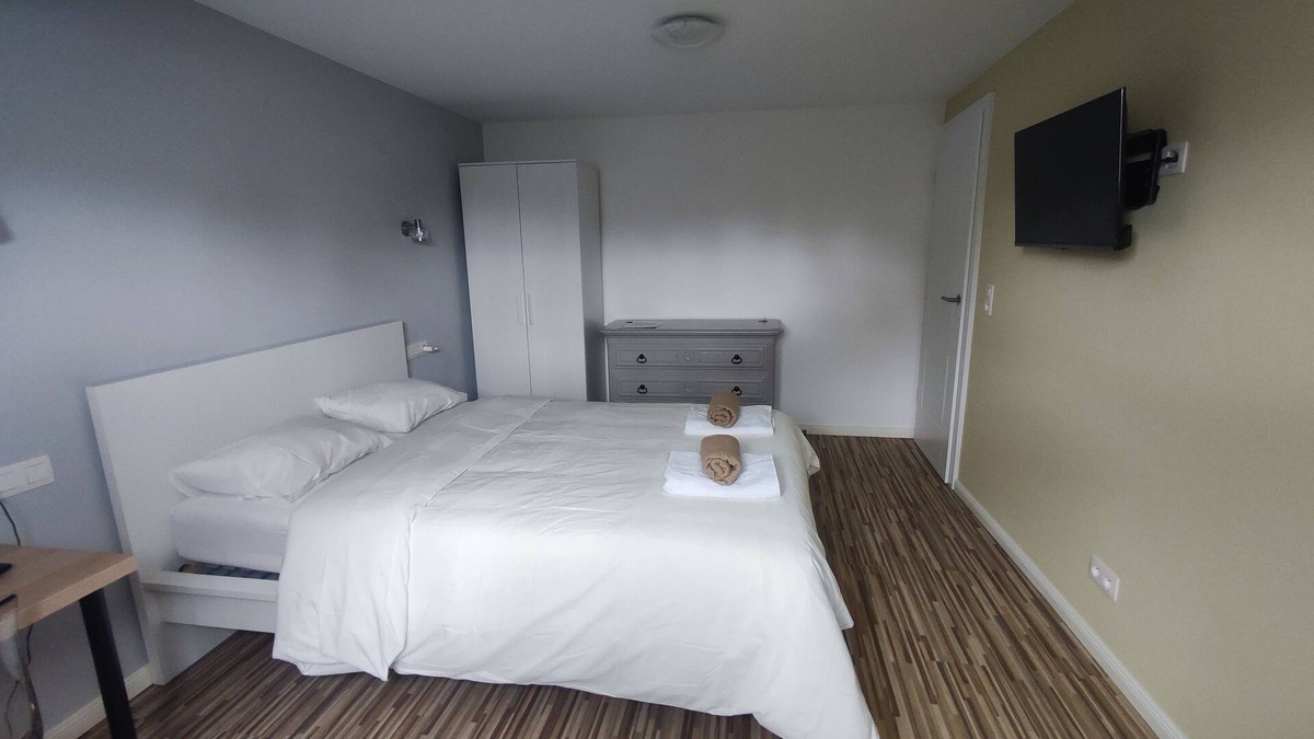 Arlon Bed & Breakfast | Charming bed & breakfast in serene Arlon with WiFi. Private room in our house.