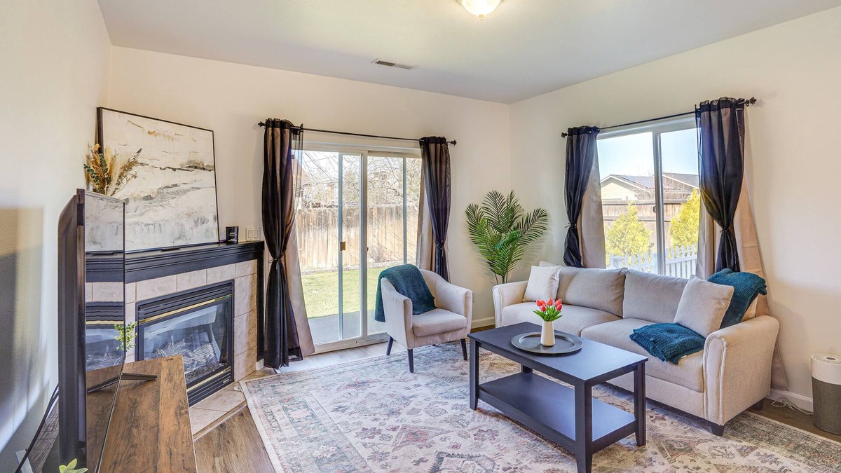 Southwest Bend House | Charming Bend Home w/Porch & Yard: Great Location