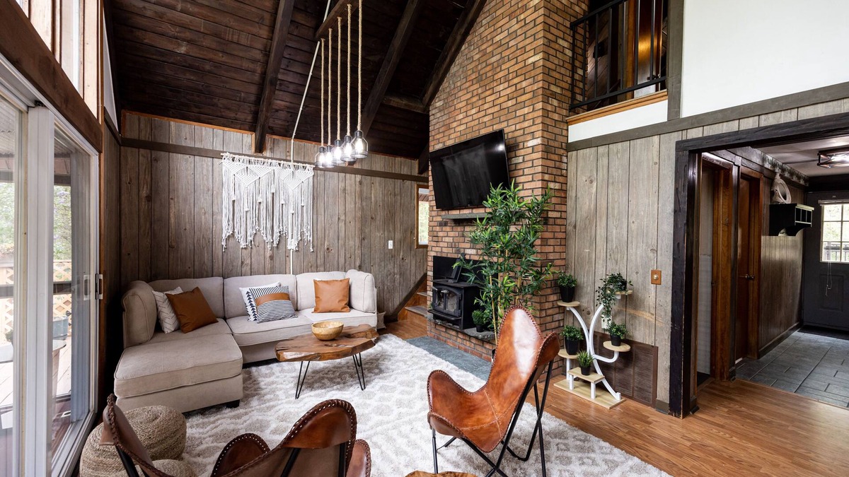 Middletown Cottage | CHARMING BOHO-STYLE COTTAGE IN MIDDLETOWN NY