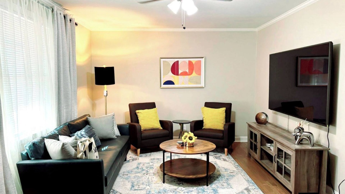 Florence House | Charming Brand NEW 3B/2bathroom house closed by to all shopping and MUSC