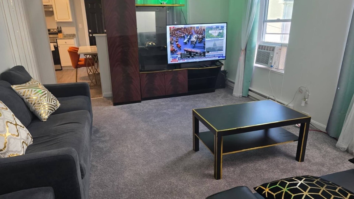Manchester House | Charming Brand New & Fully Furnished 2-bedroom house in amazing Manchester
