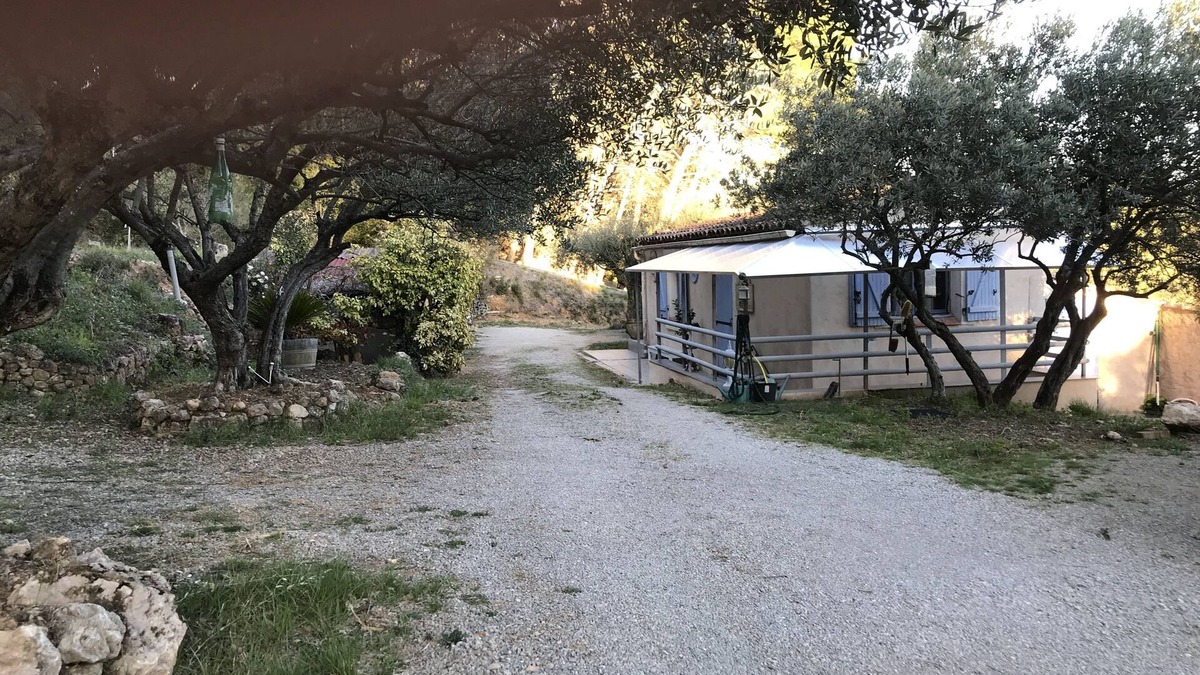Salernes Apartment | Charming brand-new studio in the countryside
