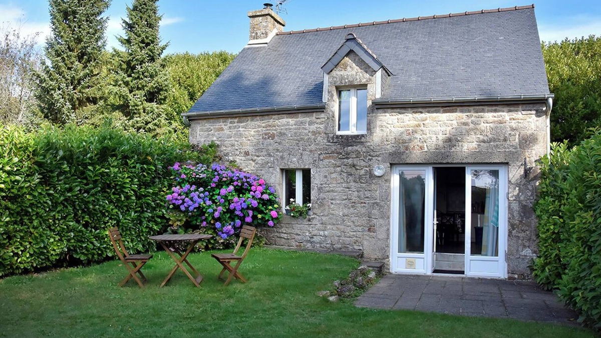 Seglien House | Charming Breton house in peaceful setting, close to Lake Guerledan