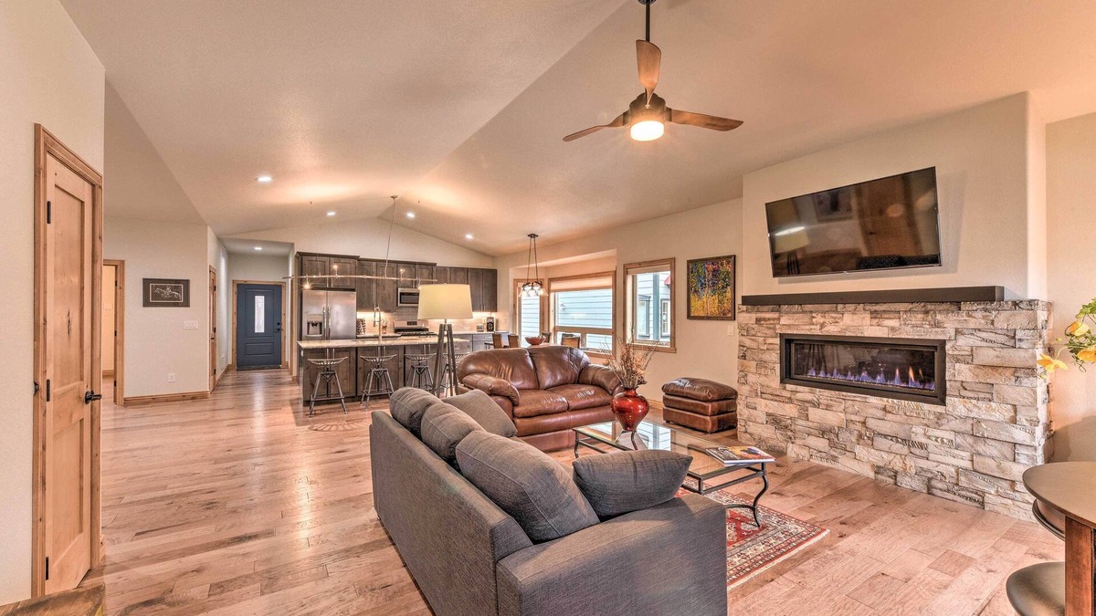 Buena Vista House | Charming Buena Vista Home ~ 1 Block to Main Street