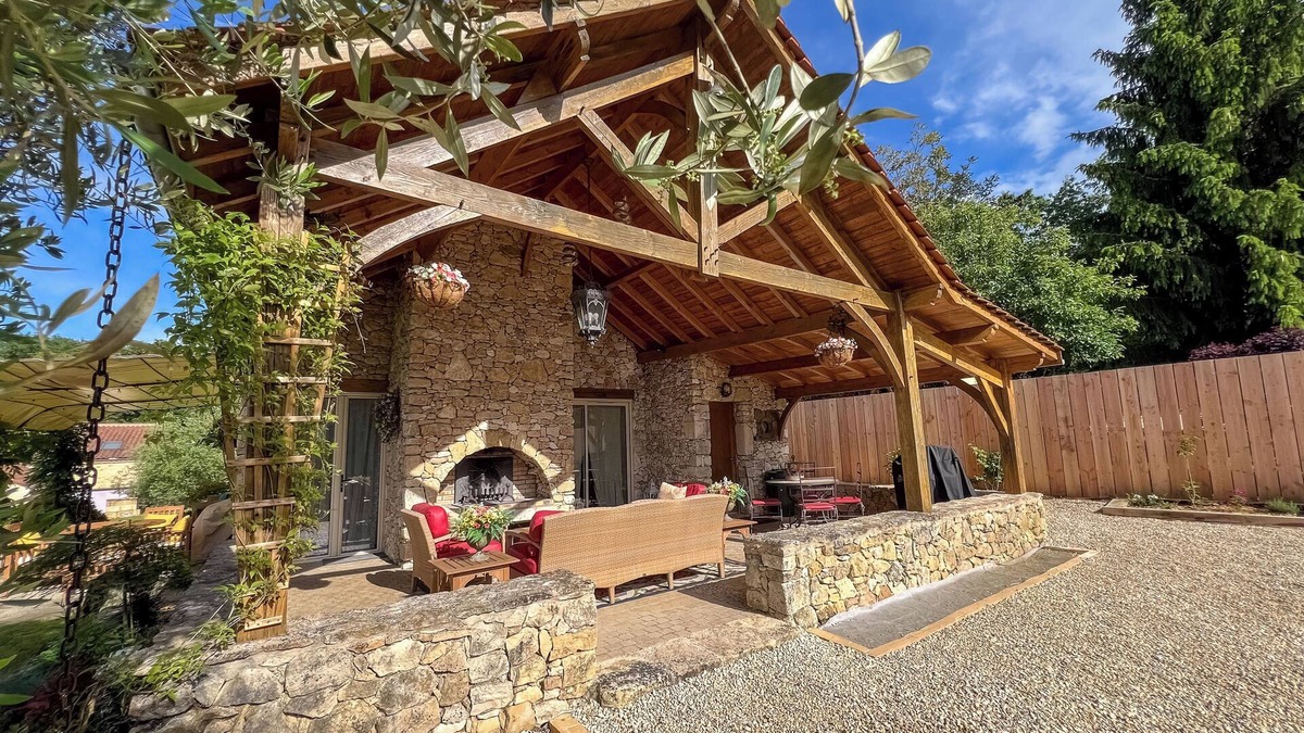 Siorac-en-Perigord House | Charming Bungalow with stunning views of the Dordogne River in the Perigord Noir