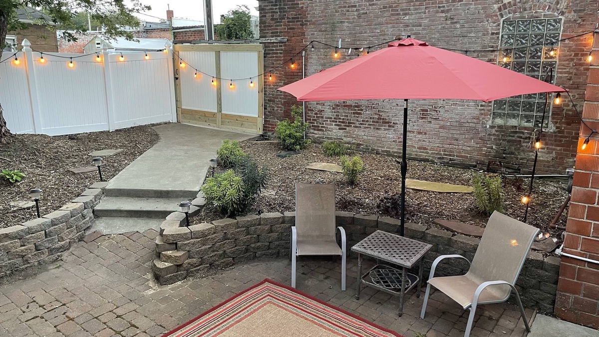 Fayette House | Charming bungalow in historic Fayette, MO Walking distance to downtown and CMU