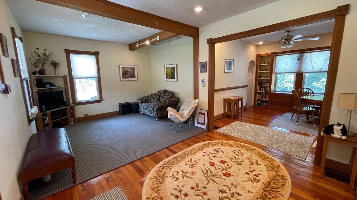 Titusville House | Charming bungalow in historic Titusville with screened in porch.