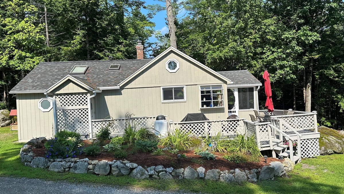 Meredith Cabin | Charming cabin on Lake Winnisquam
