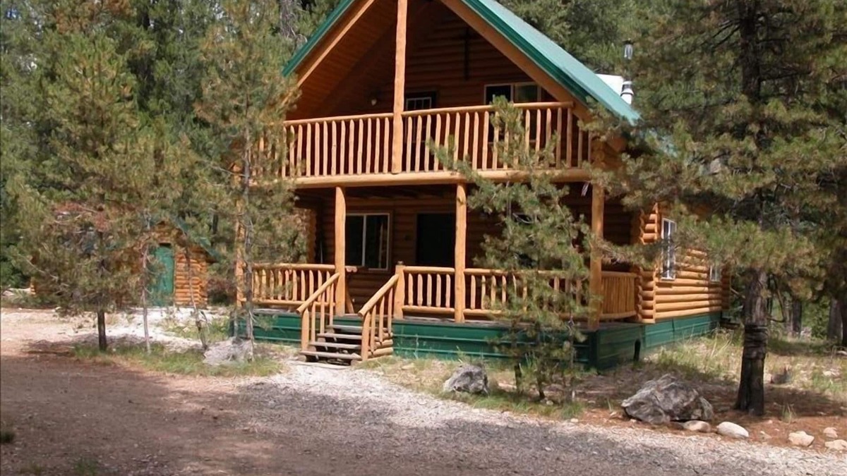 Sun Valley Cabin | Charming Cabin on the River in the Sawtooth National Forest . Fairfield ID