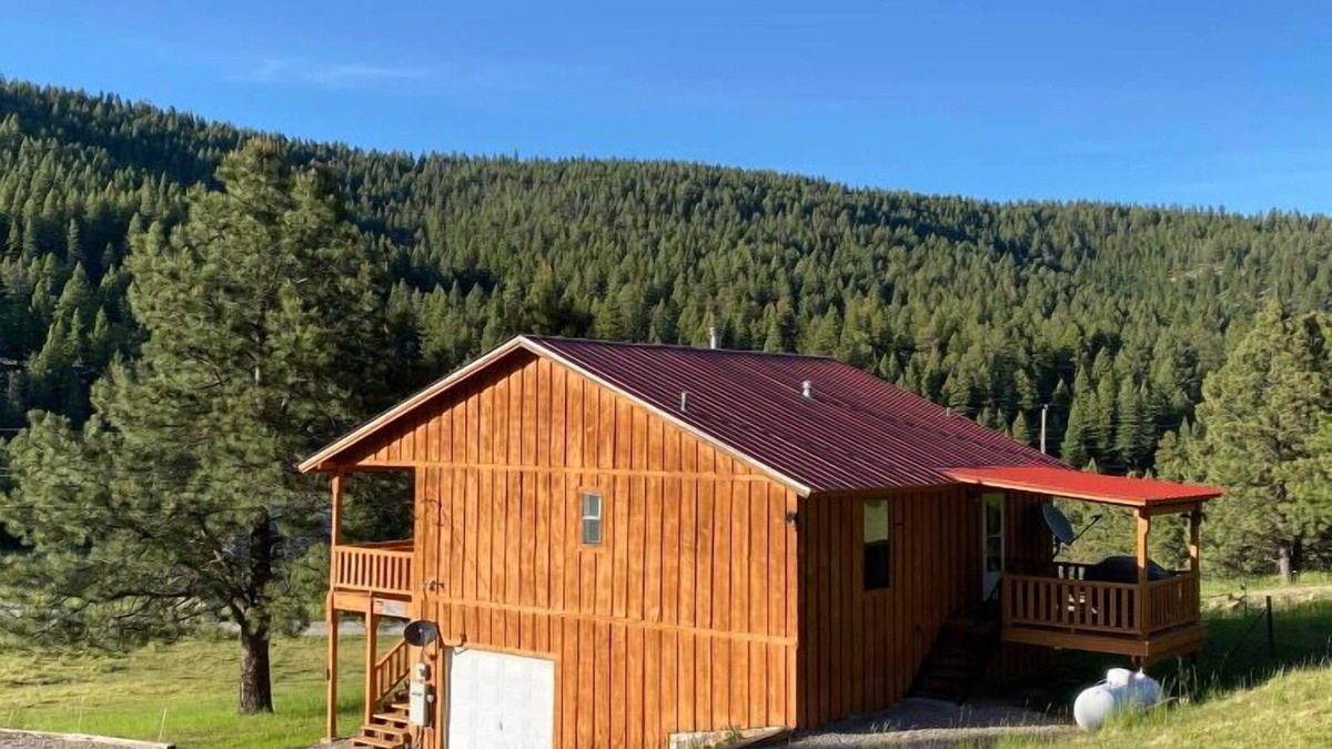 Cloudcroft Cabin | Charming Cabin with Mountain Views on 2 acres