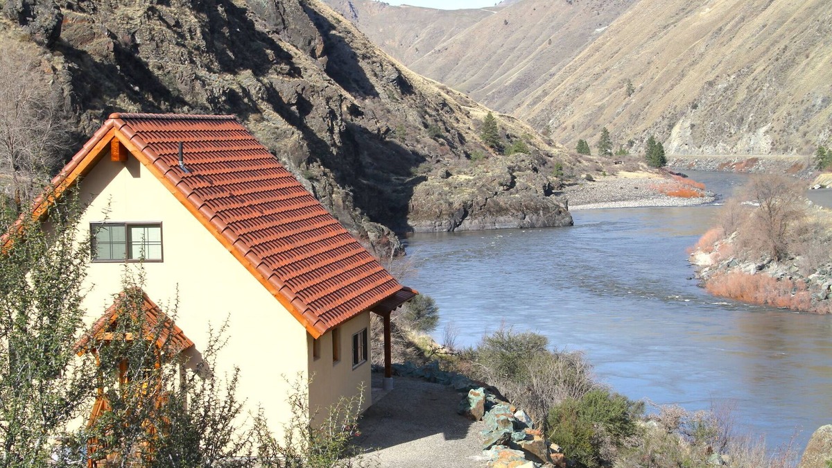 Riggins House | Charming Casita With Spectacular River Views