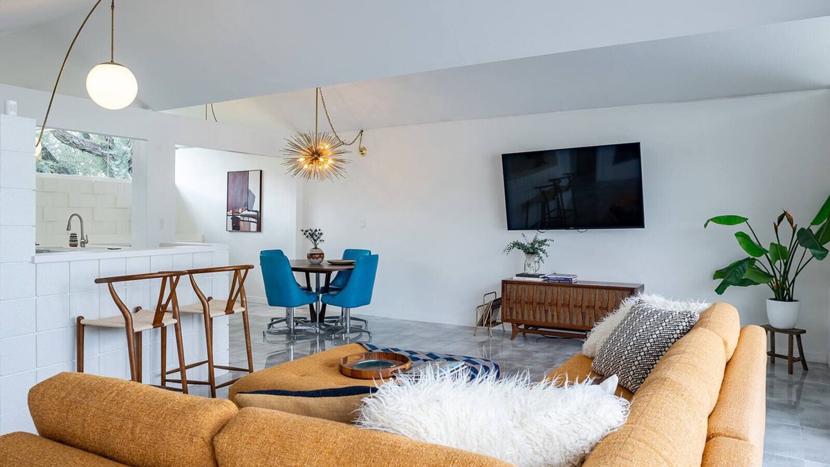 Araby Condo | Charming Classic Mid-Century - South Palm Springs