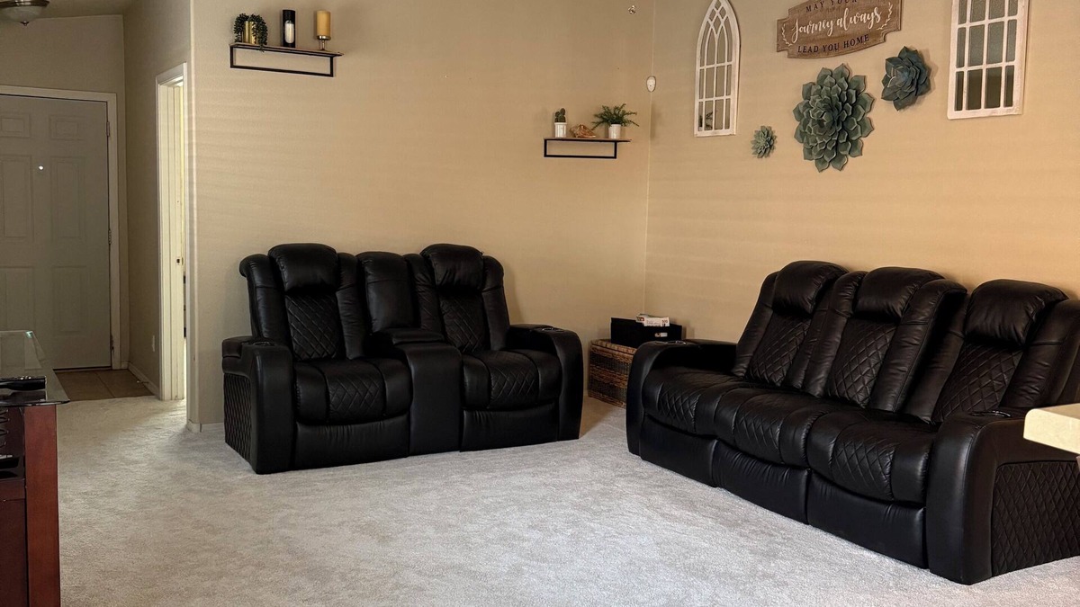 Westgate Heights House | Charming & clean 3-bedroom house with WiFi on the Southwest Mesa of Albuquerque