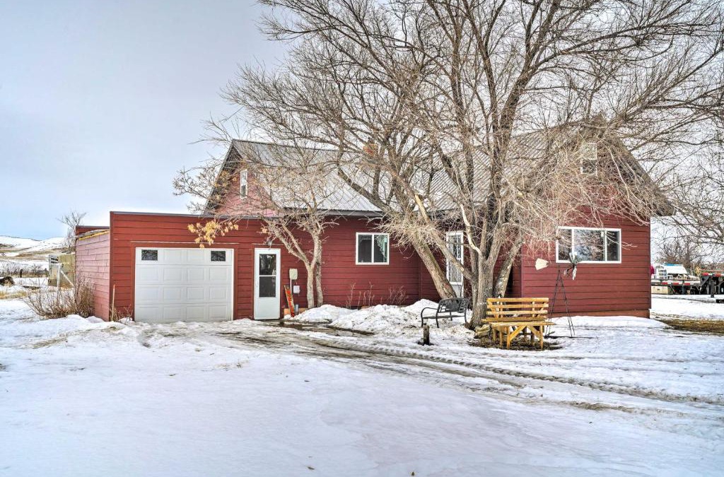 Lindsay House | Charming Corral Creek Ranch House in Circle