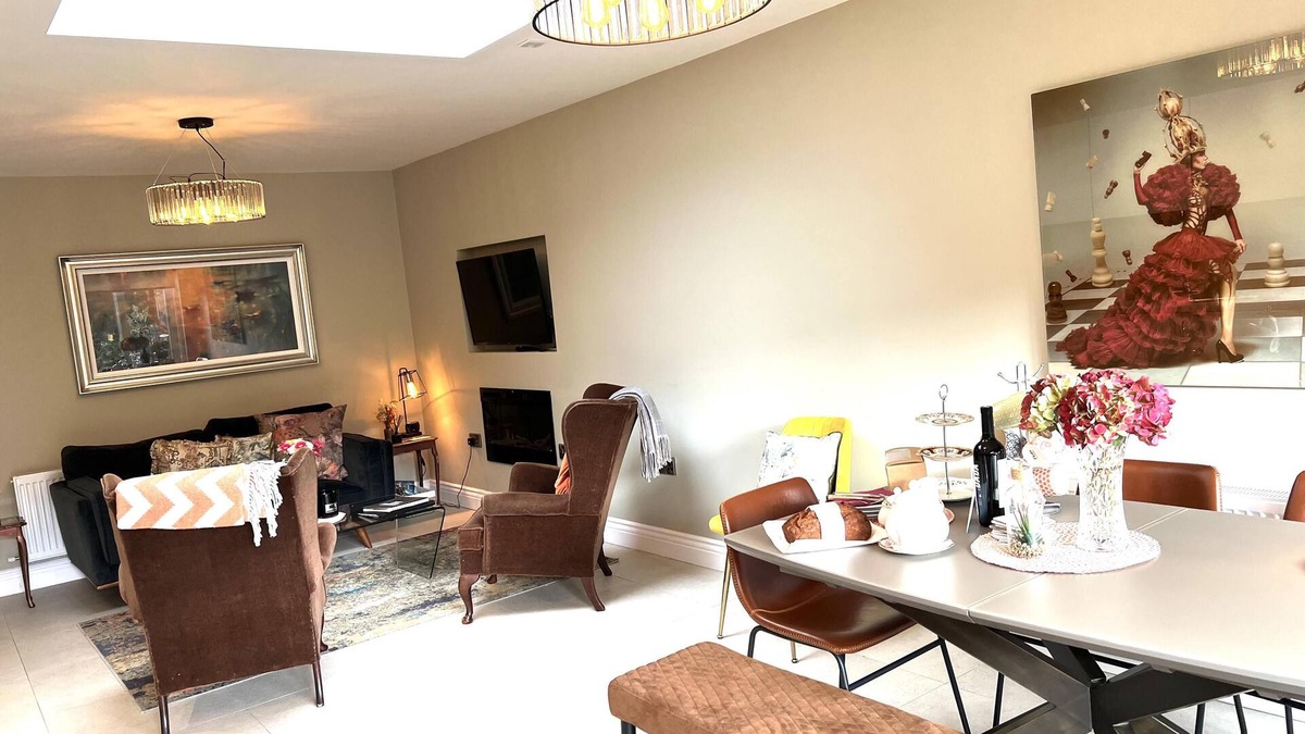 Killarney House | Charming Cosy 4-Bed House in Killarney