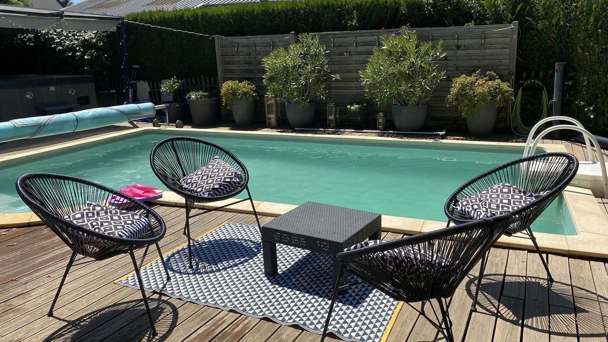 Sorigny House | Charming cottage 10p #swimming pool #spa south Tours