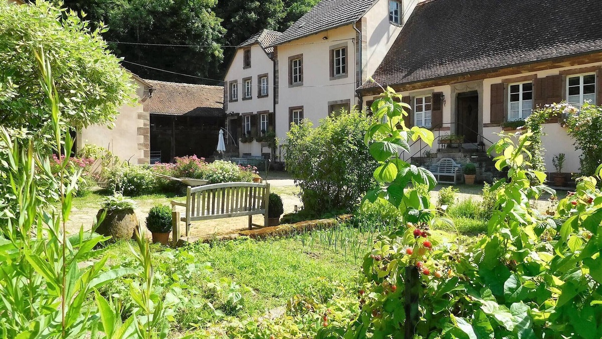 Eschbourg House | Charming cottage classified 3 stars in an old renovated mill. Comfort.