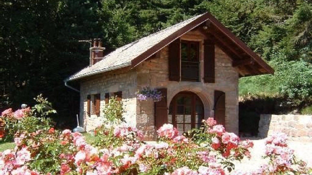 Le Tholy House | Charming cottage in a privileged environment of 3 hectares with open views