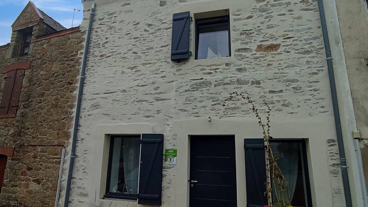 Asserac Cottage | Charming cottage in Assérac, near sea, private garden, wifi