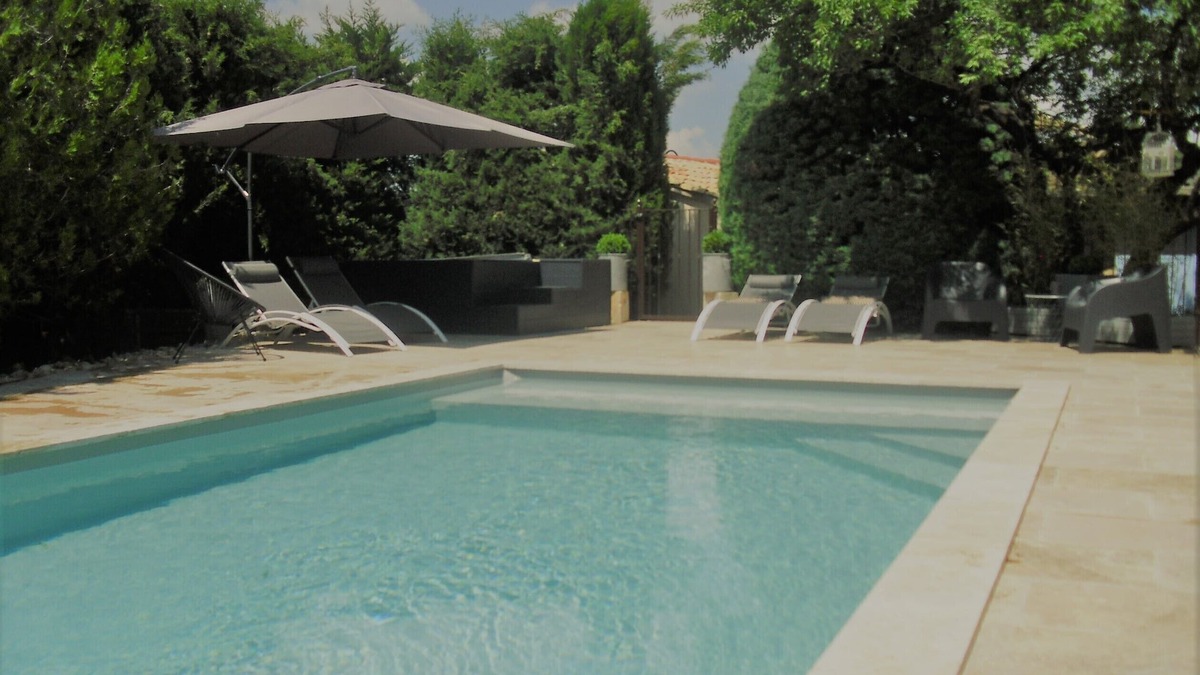 Methamis Cottage | charming cottage in Provencal farmhouse with pool and SPA