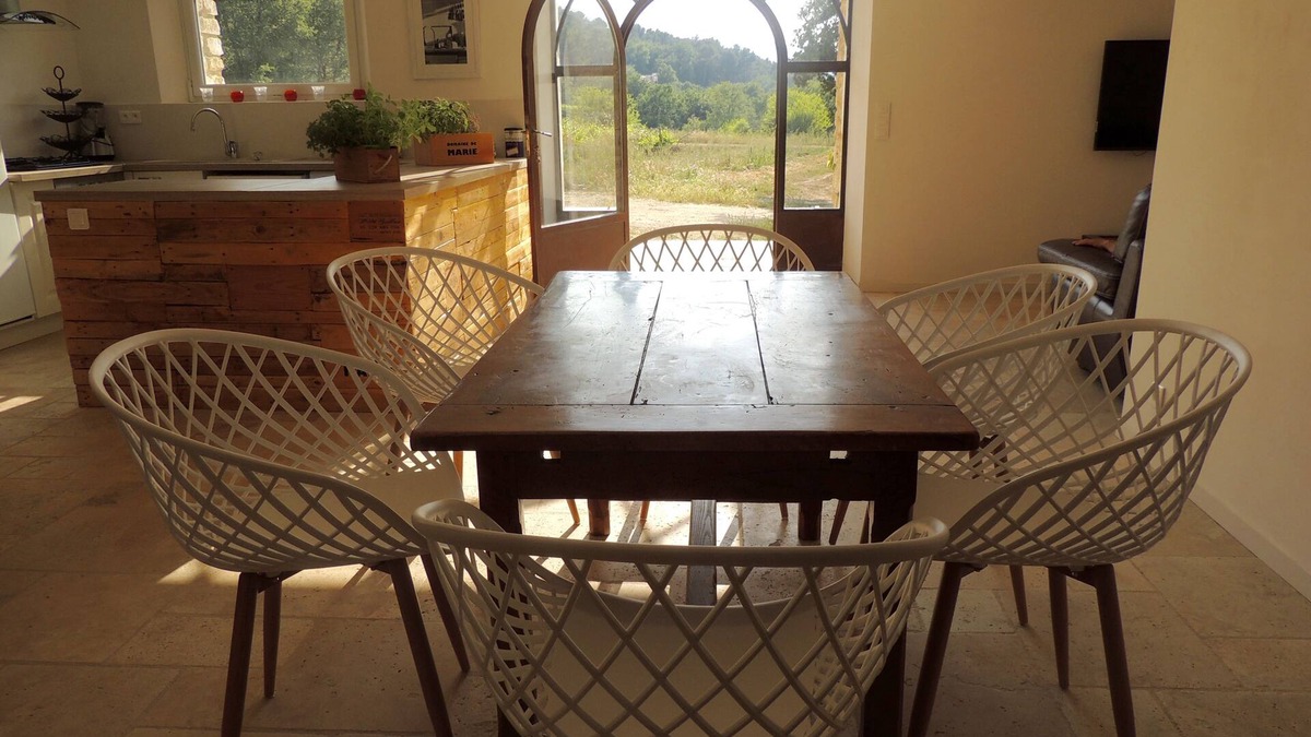 Menerbes Cottage | Charming cottage in stone farmhouse in the heart of the vineyards in the Luberon