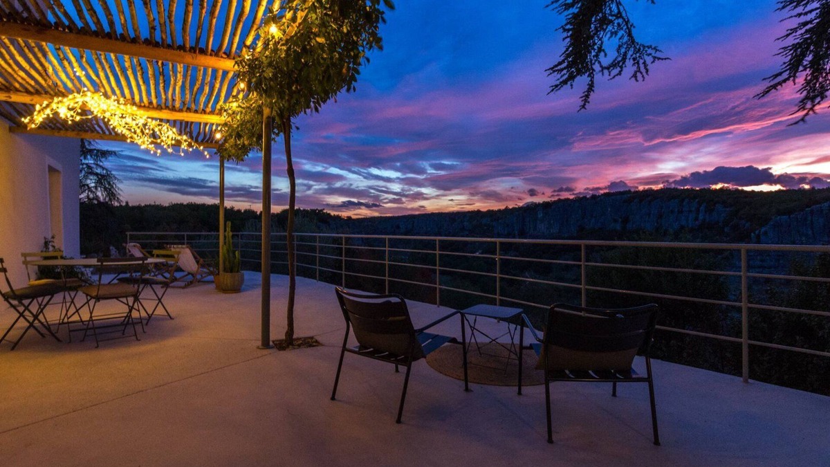 Balazuc Cottage | Charming cottage, jacuzzi, stunning 180° view on the Ardèche river