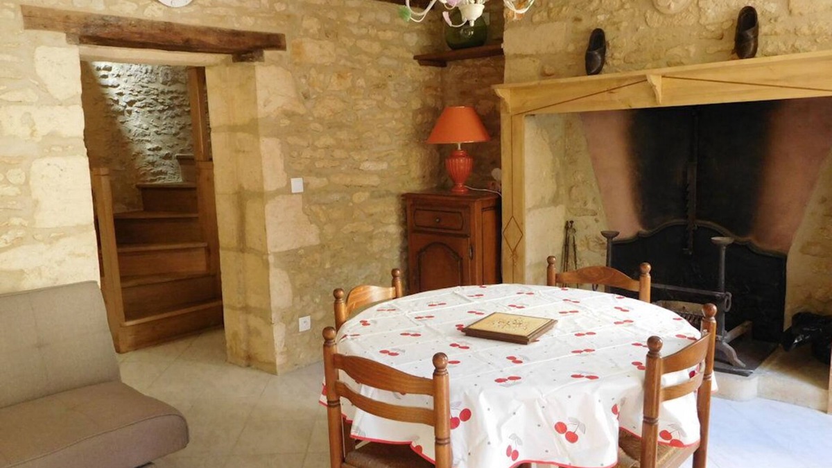 Montignac House | Charming cottage La Colombe