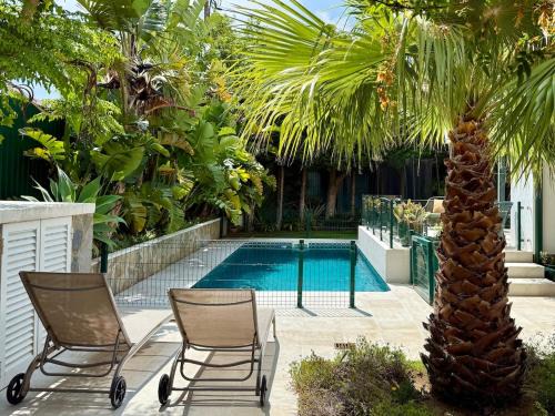 Charneca House | Charming cottage, pool & garden by Guincho beach