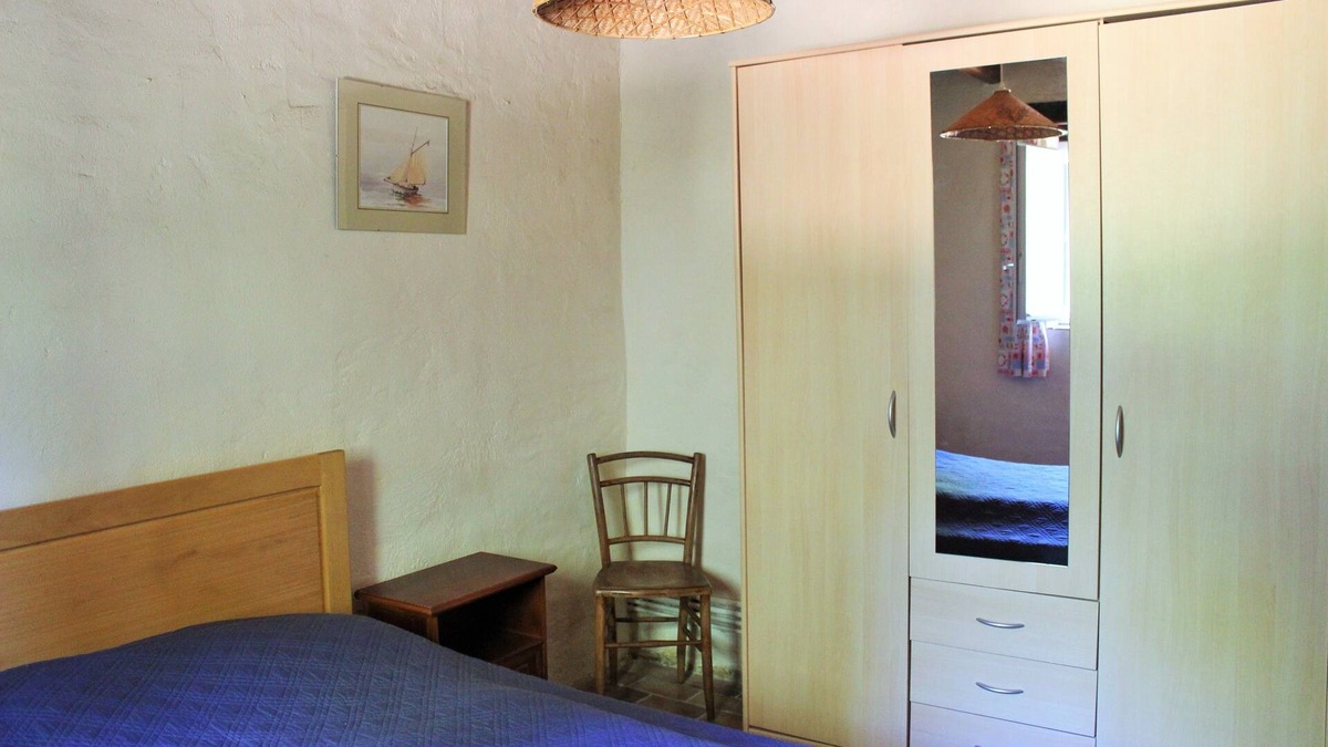 Pleuven Cottage | Charming cottage with private garden