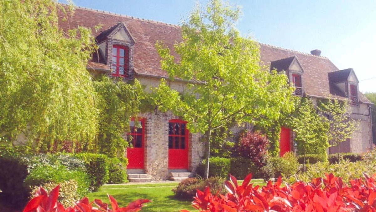 Longny les Villages Cottage | Charming Country Retreat: Fireplace, Central Heating, WiFi, Pet-Friendly, Near Nature Trails