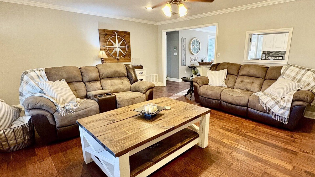 Sulphur Springs House | Charming Country Getaway in Reilly Springs