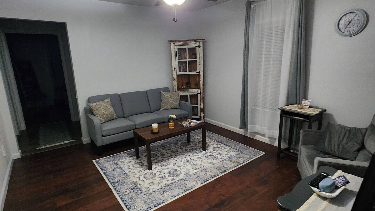 Rincon House | Charming Country Duplex House Just 18mi from Vibrant Downtown Savannah!
