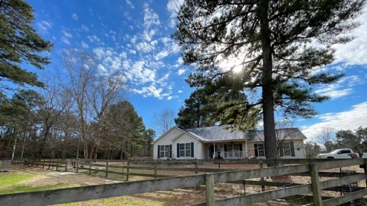 West End Other | Charming country farm with animals